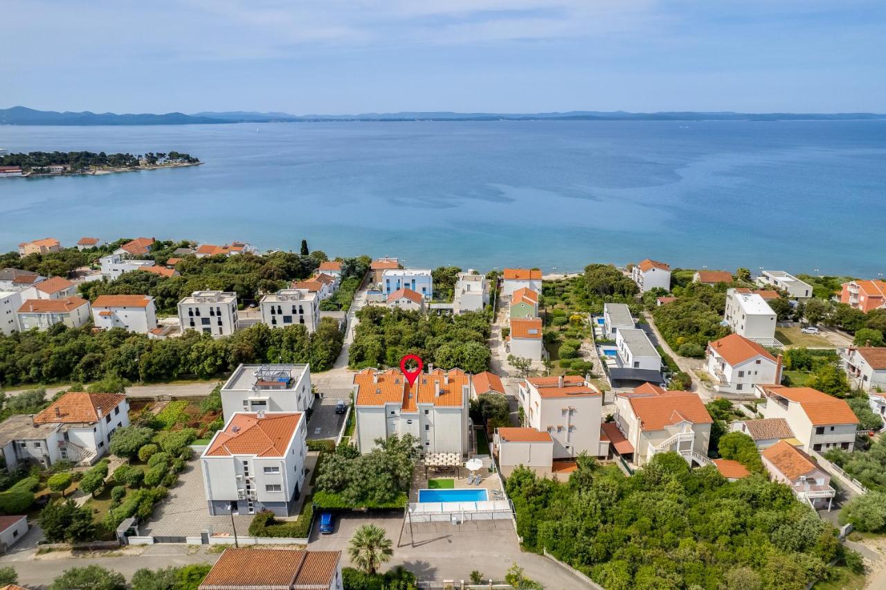 Villa Mirela Petrcane Bagian luar foto